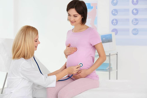 kham-nhau-bam-mat-truoc Khám nhau bám mặt trước