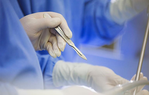 Mổ thai ngoài tử cung