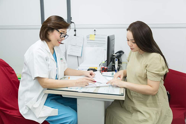 Mẹ bầu cần tìm hiểu về “Doạ sảy thai là gì?” khi phát hiện điều bất thường