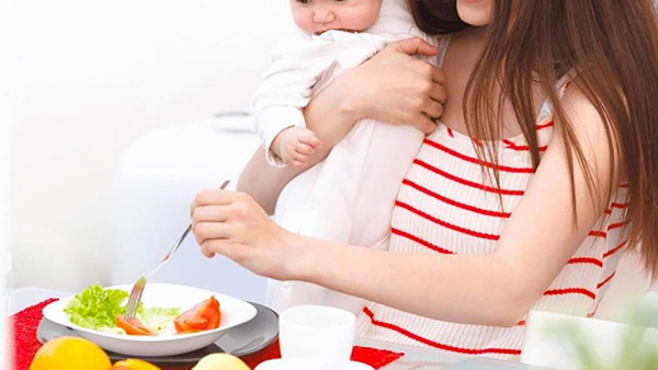 Sau sinh nên ăn gì