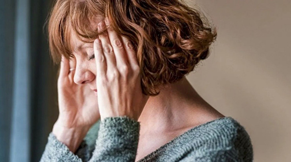 Đến thời điểm tiền mãn kinh thì chị em sẽ bị ù tai, nghe không rõ